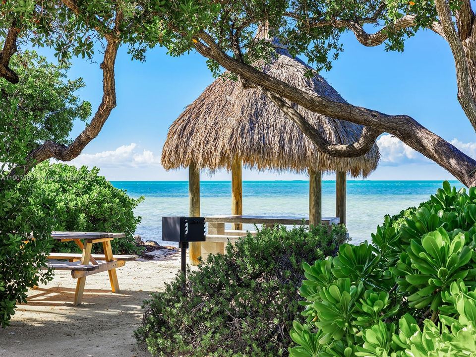 На продажу: $14,900,000 (5 спален, 6 ванн, 6367 Квадратных фут)