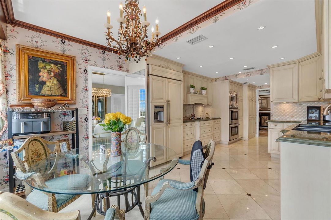 Active With Contract: $1,190,000 (3 beds, 3 baths, 2950 Square Feet)