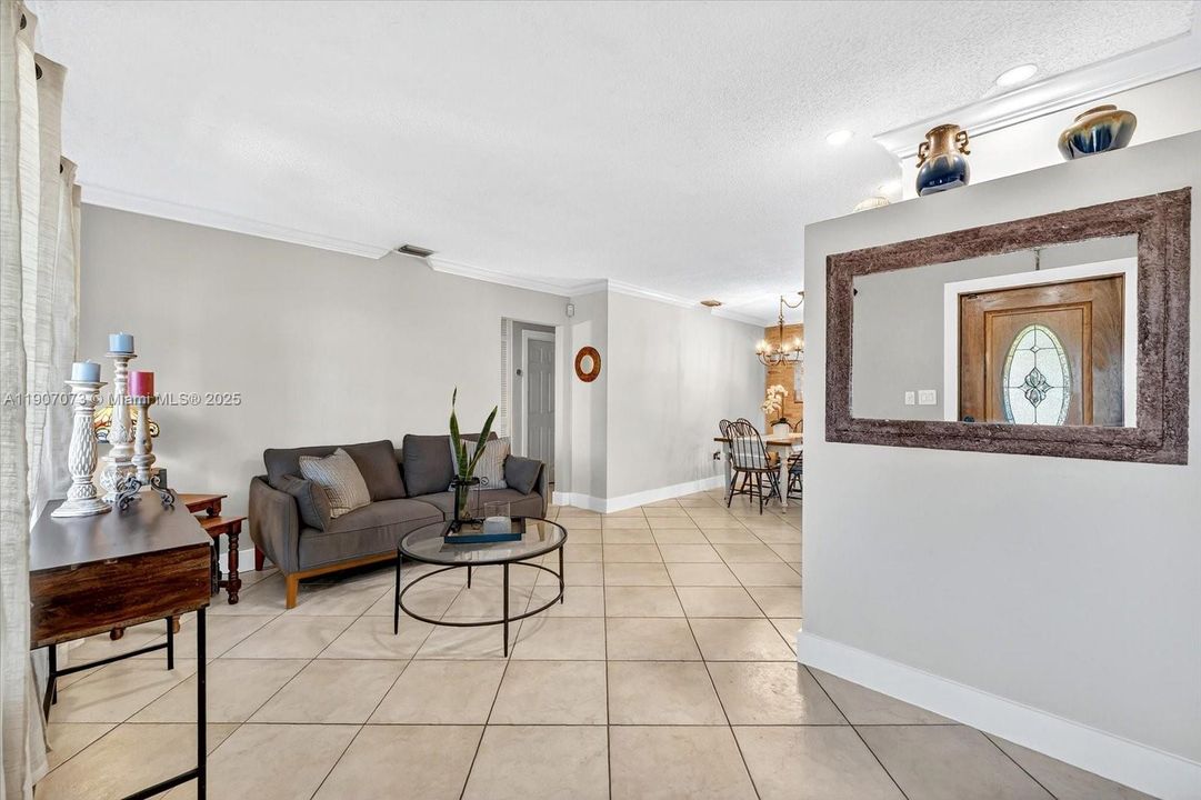 For Sale: $780,000 (4 beds, 2 baths, 1638 Square Feet)