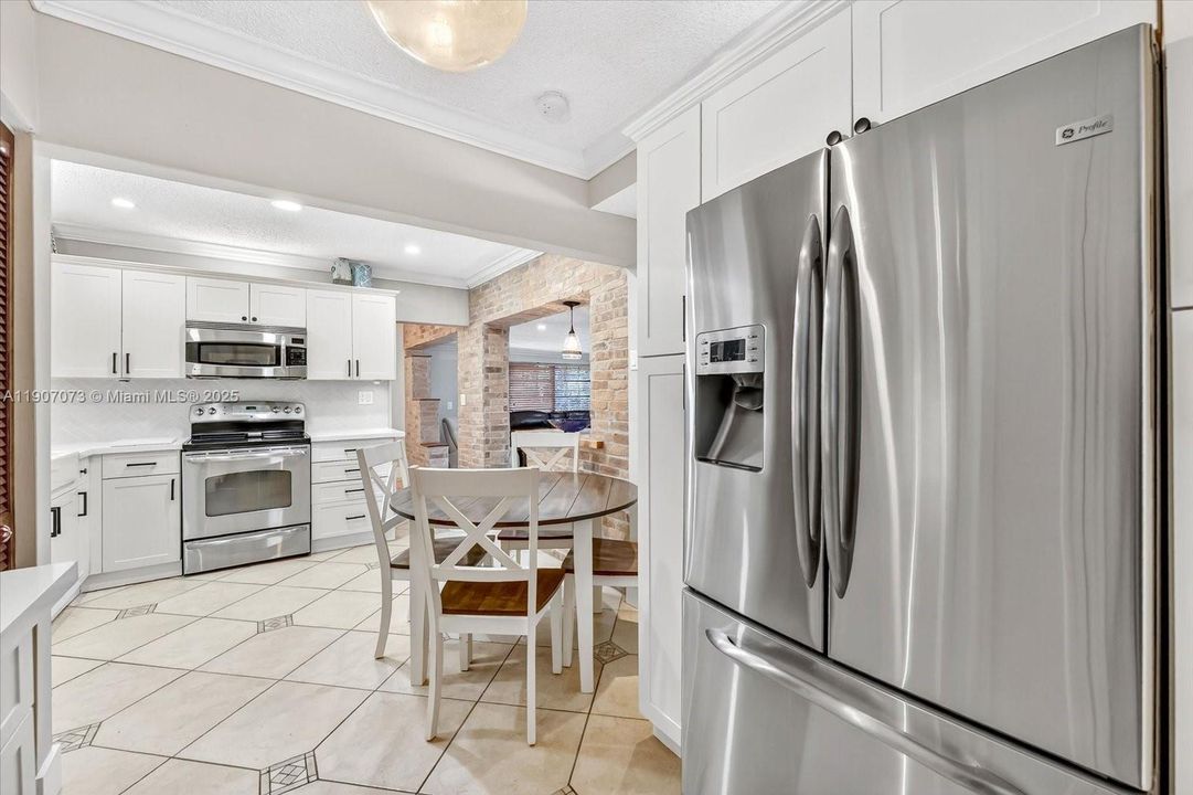 For Sale: $780,000 (4 beds, 2 baths, 1638 Square Feet)