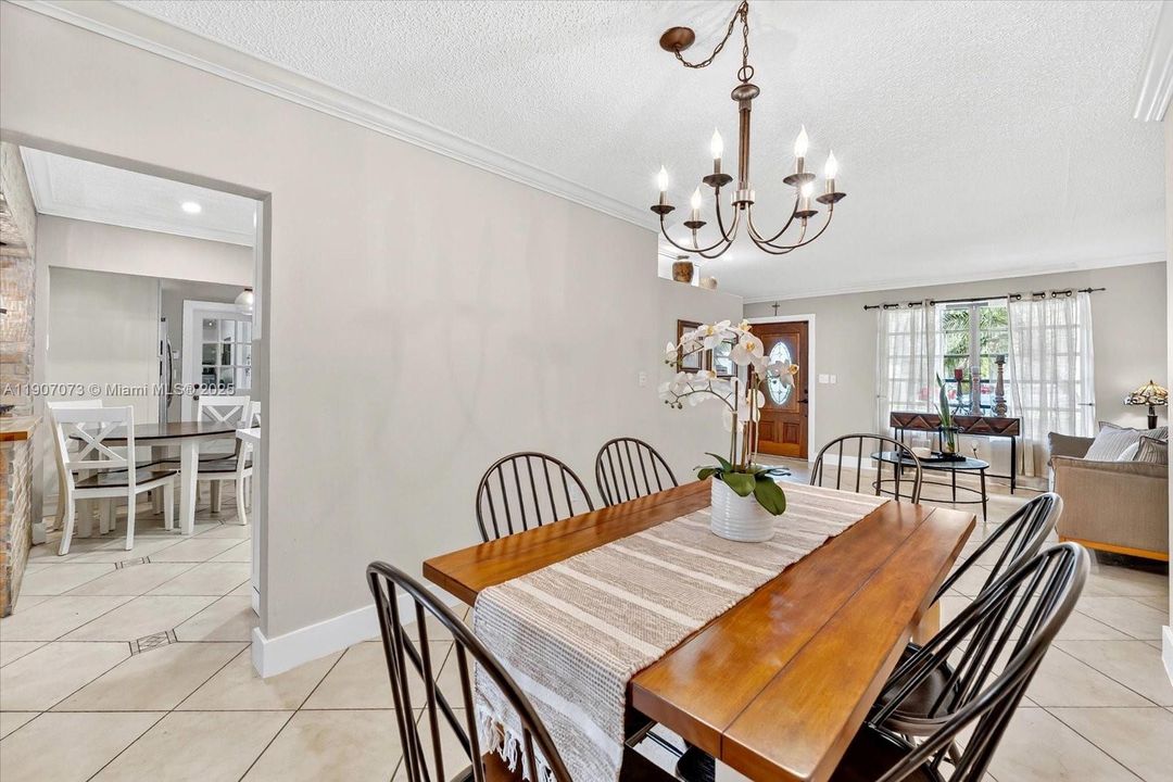 For Sale: $780,000 (4 beds, 2 baths, 1638 Square Feet)