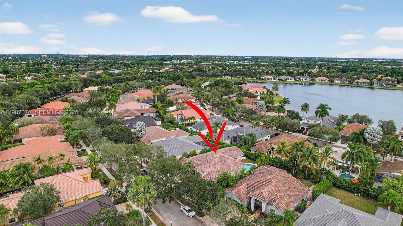 На продажу: $1,399,900 (5 спален, 3 ванн, 3112 Квадратных фут)