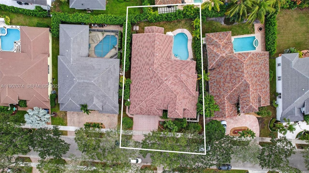 На продажу: $1,399,900 (5 спален, 3 ванн, 3112 Квадратных фут)