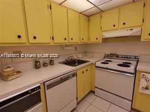 For Rent: $2,000 (2 beds, 2 baths, 798 Square Feet)