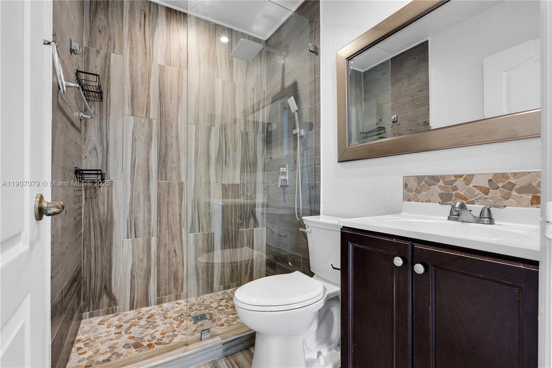 Active With Contract: $2,800 (3 beds, 2 baths, 1300 Square Feet)