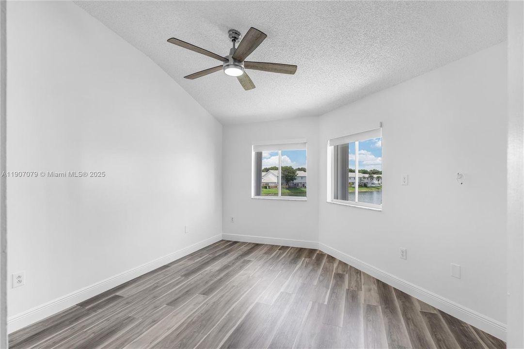 Active With Contract: $2,800 (3 beds, 2 baths, 1300 Square Feet)