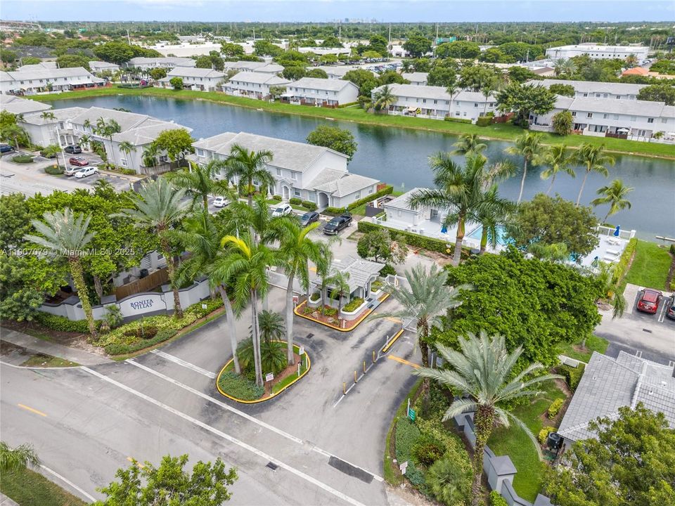 Active With Contract: $2,800 (3 beds, 2 baths, 1300 Square Feet)