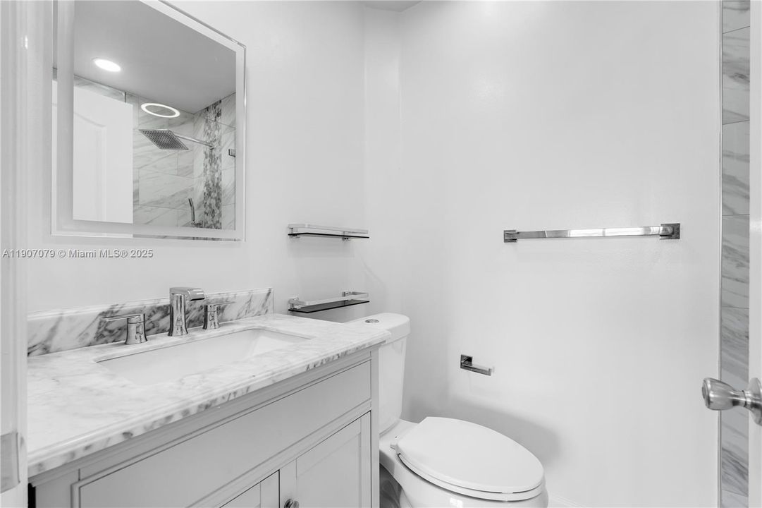 Active With Contract: $2,800 (3 beds, 2 baths, 1300 Square Feet)