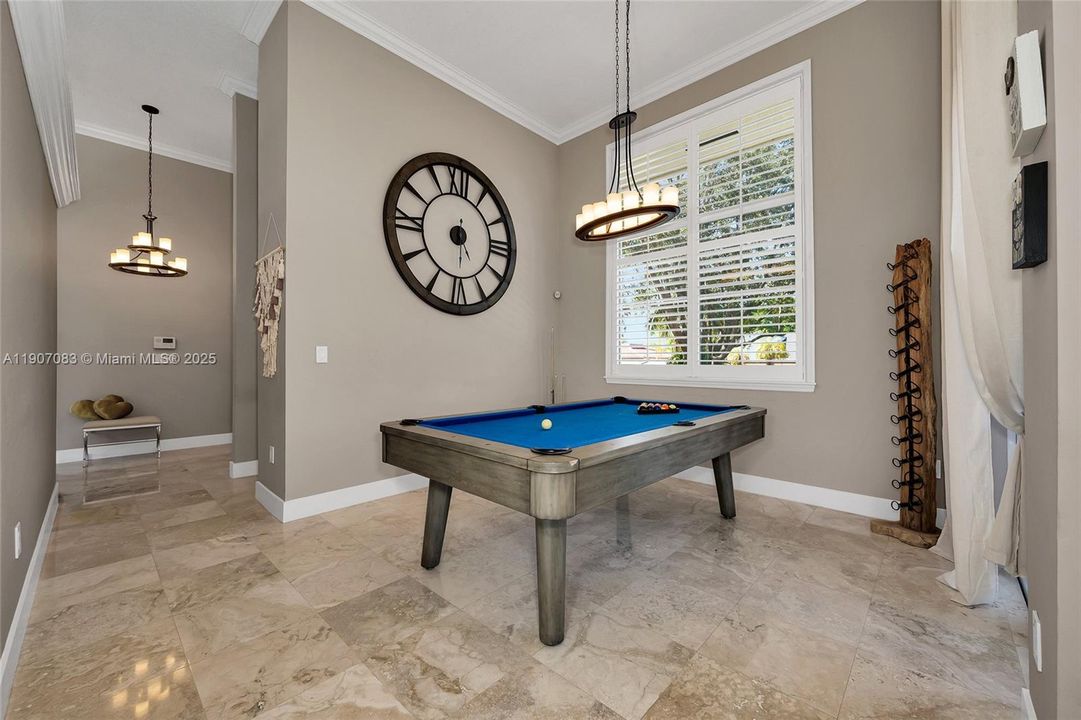 En Venta: $1,599,000 (4 camas, 3 baños, 2203 Pies cuadrados)