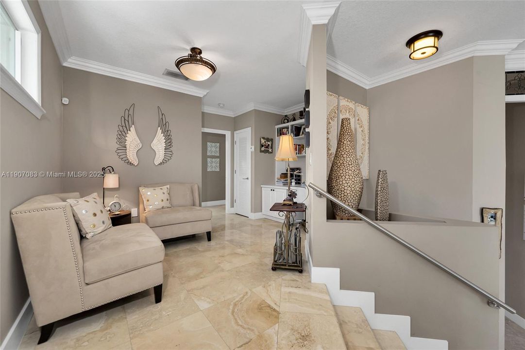 En Venta: $1,599,000 (4 camas, 3 baños, 2203 Pies cuadrados)