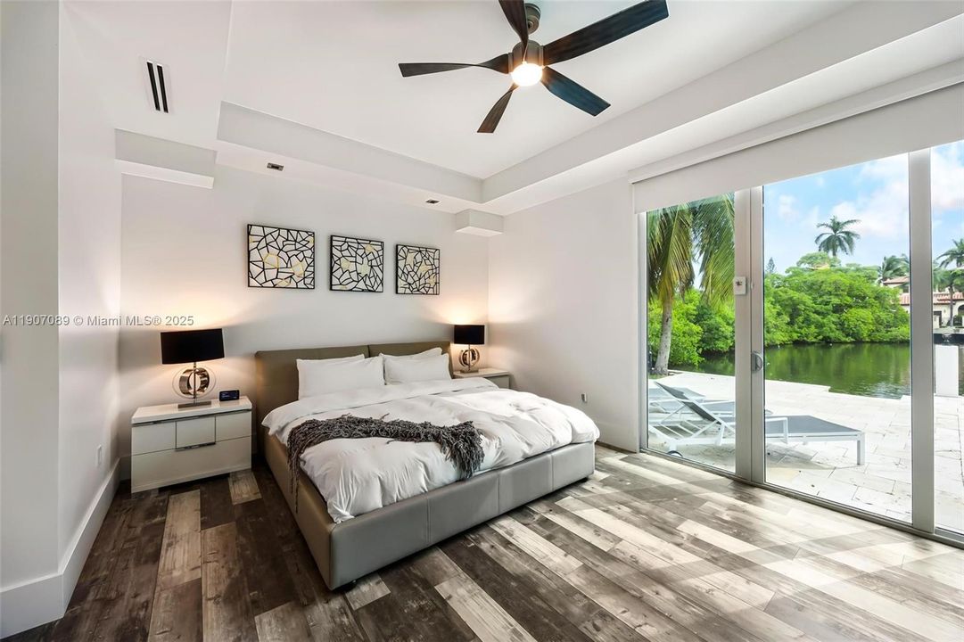 For Rent: $60,000 (7 beds, 6 baths, 7674 Square Feet)