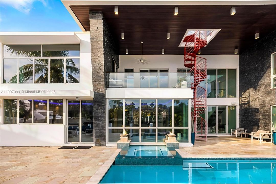 For Rent: $60,000 (7 beds, 6 baths, 7674 Square Feet)