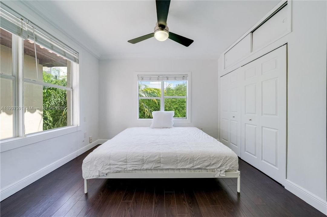 For Sale: $215,000 (0 beds, 1 baths, 315 Square Feet)