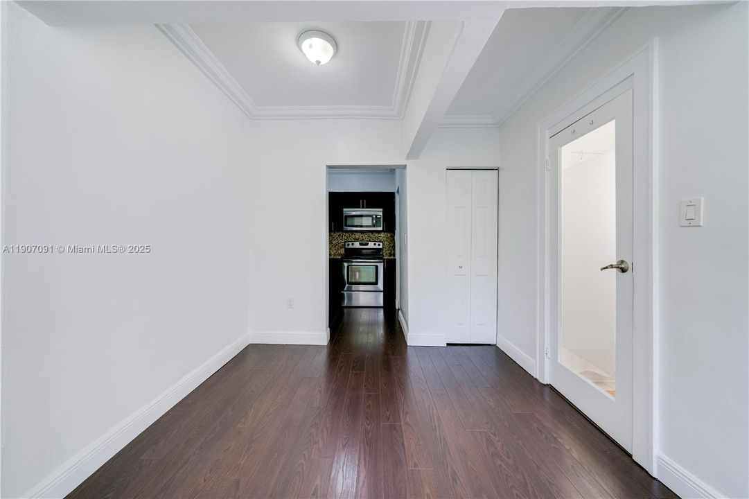 For Sale: $215,000 (0 beds, 1 baths, 315 Square Feet)