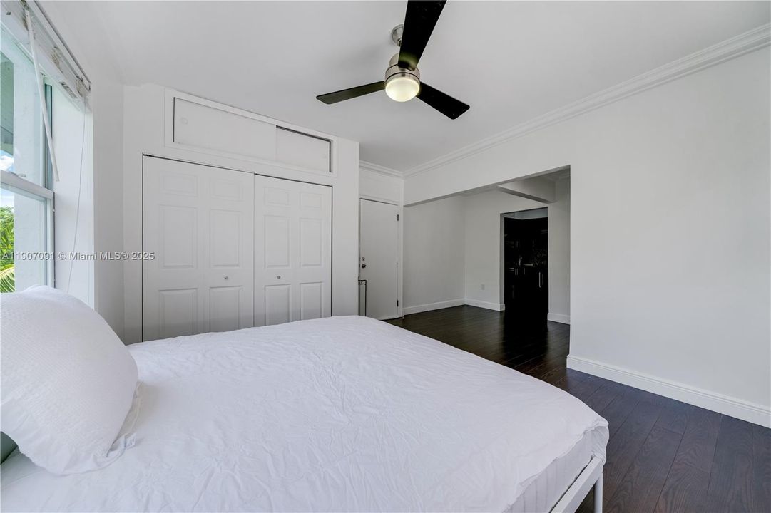 For Sale: $215,000 (0 beds, 1 baths, 315 Square Feet)