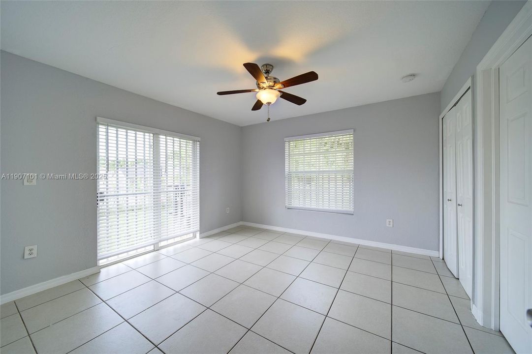 For Rent: $2,700 (4 beds, 2 baths, 1222 Square Feet)