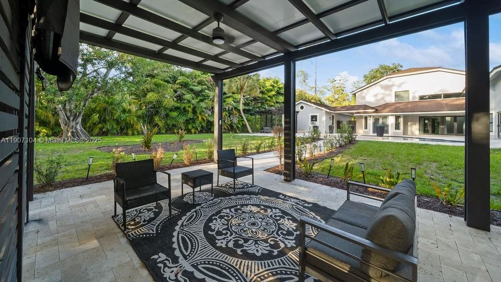 Recently Rented: $8,900 (5 beds, 3 baths, 3346 Square Feet)