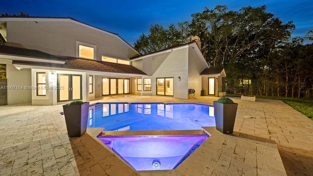 Recently Rented: $8,900 (5 beds, 3 baths, 3346 Square Feet)