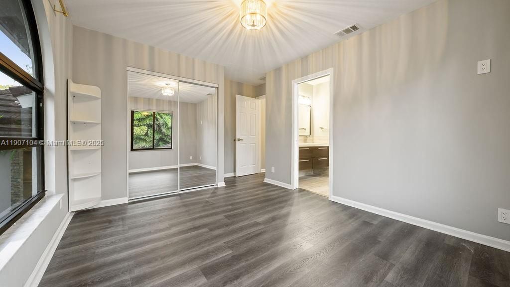 Recently Rented: $8,900 (5 beds, 3 baths, 3346 Square Feet)