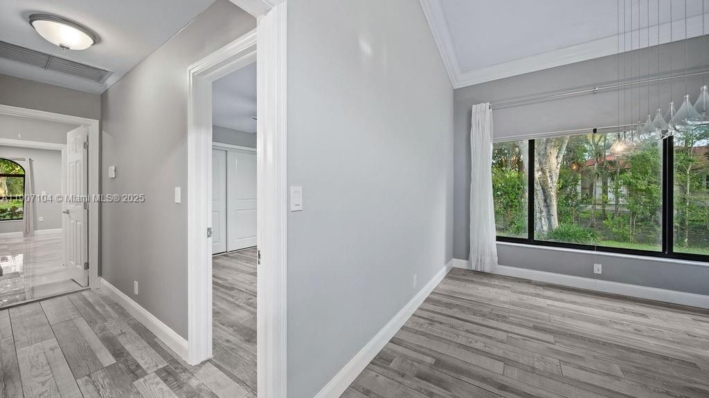 Recently Rented: $8,900 (5 beds, 3 baths, 3346 Square Feet)