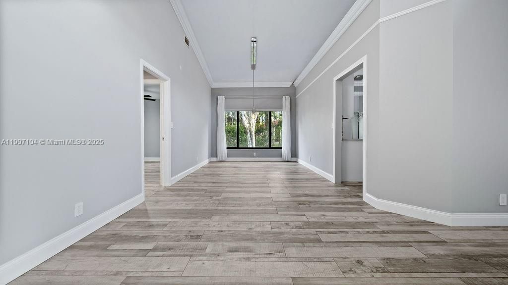 Recently Rented: $8,900 (5 beds, 3 baths, 3346 Square Feet)