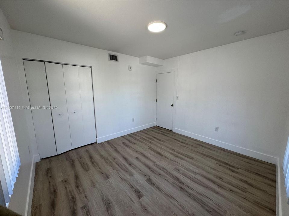 Recently Rented: $1,600 (1 beds, 1 baths, 950 Square Feet)