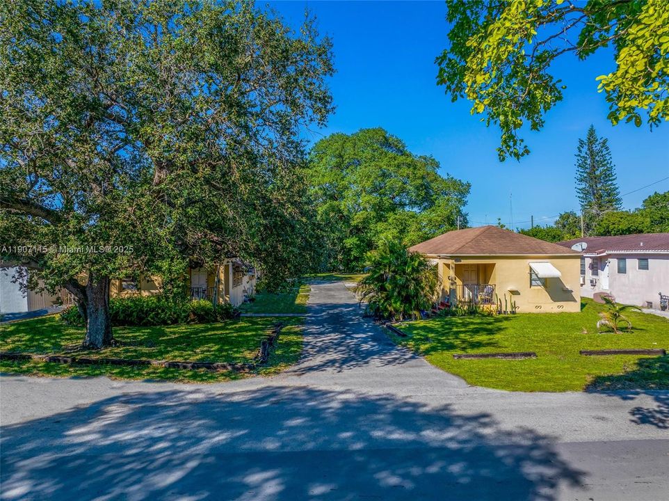 待售: $1,000,000 (0 贝兹, 0 浴室, 2960 平方英尺)