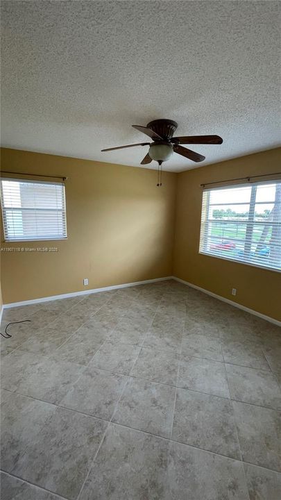 For Sale: $145,000 (2 beds, 2 baths, 1096 Square Feet)