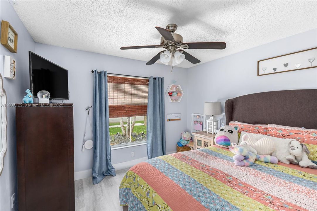 Recientemente alquilado: $4,400 (3 camas, 2 baños, 1648 Pies cuadrados)