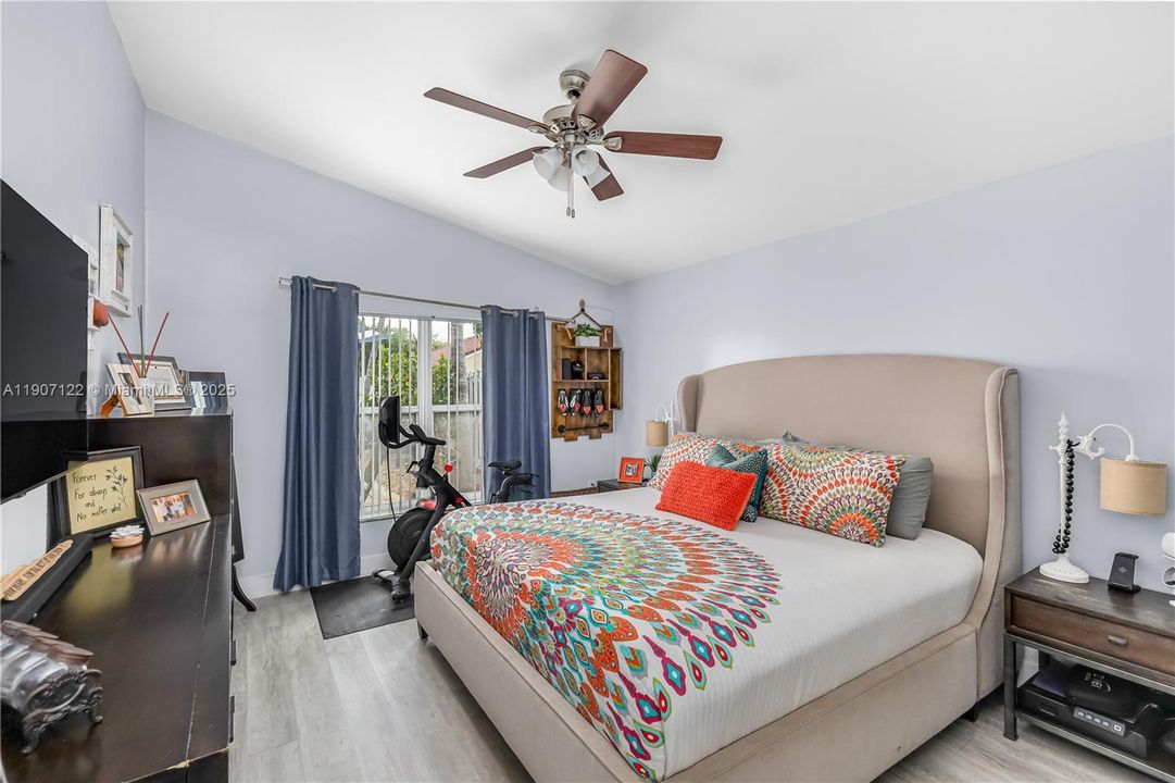 Recientemente alquilado: $4,400 (3 camas, 2 baños, 1648 Pies cuadrados)