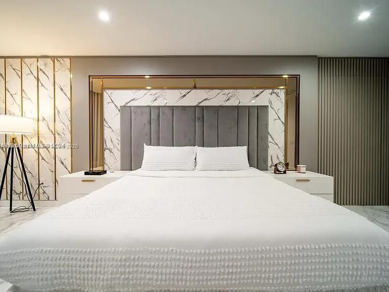 En Venta: $4,700,000 (5 camas, 5 baños, 3852 Pies cuadrados)