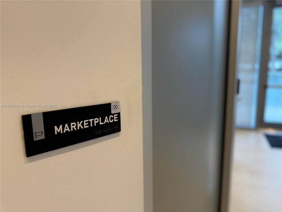 En Venta: $4,700,000 (5 camas, 5 baños, 3852 Pies cuadrados)