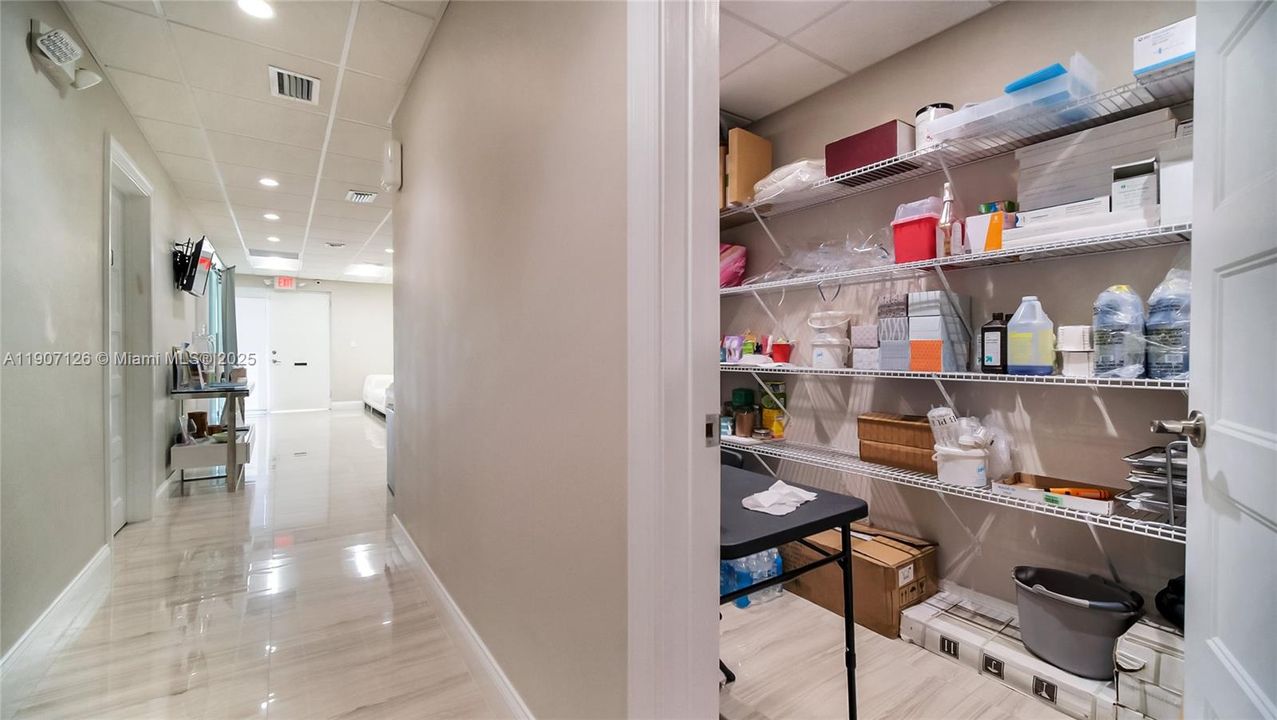 待售: $1,195,000 (0 贝兹, 0 浴室, 0 平方英尺)