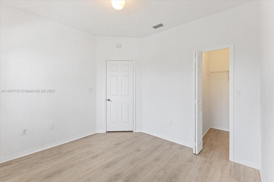 For Rent: $3,300 (4 beds, 2 baths, 1793 Square Feet)