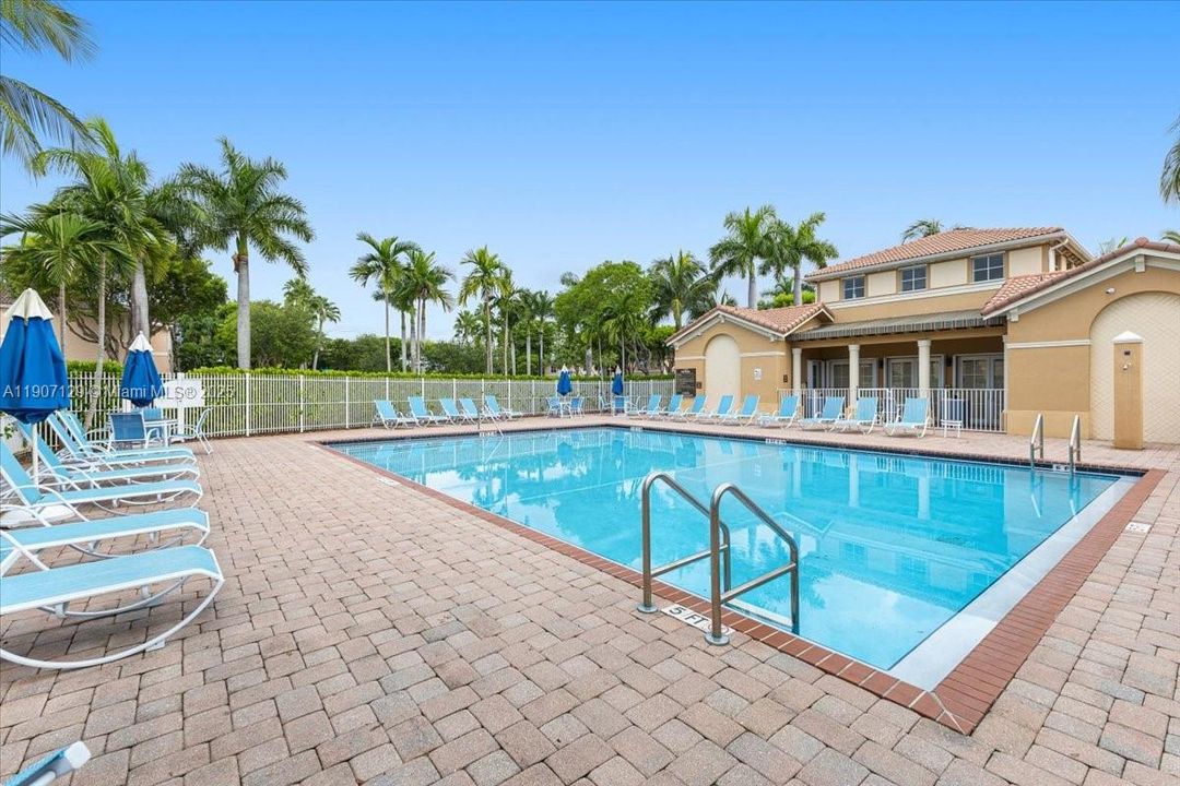 For Rent: $3,300 (4 beds, 2 baths, 1793 Square Feet)