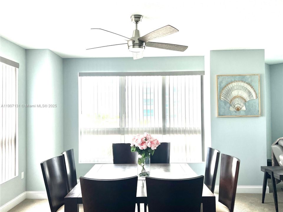 На продажу: $455,000 (3 спален, 3 ванн, 2079 Квадратных фут)