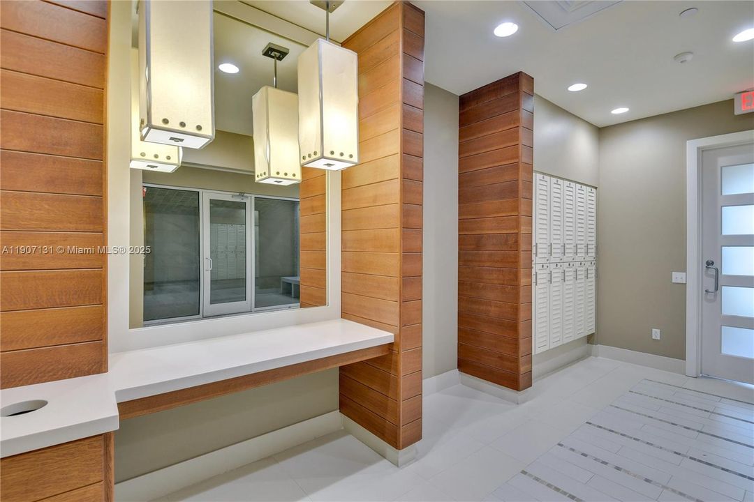 На продажу: $455,000 (3 спален, 3 ванн, 2079 Квадратных фут)