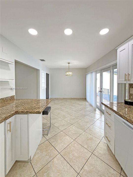 Active With Contract: $3,000 (3 beds, 2 baths, 1445 Square Feet)