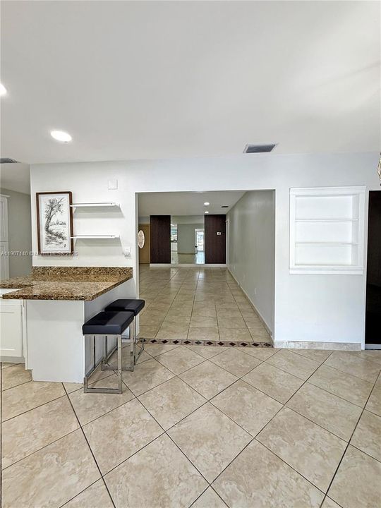 Active With Contract: $3,000 (3 beds, 2 baths, 1445 Square Feet)