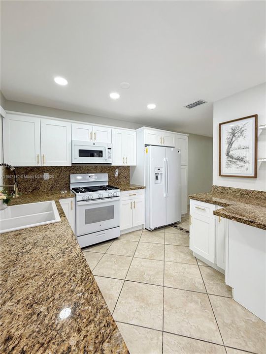 Active With Contract: $3,000 (3 beds, 2 baths, 1445 Square Feet)