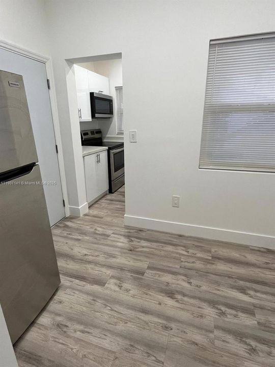 For Rent: $2,000 (2 beds, 2 baths, 425 Square Feet)