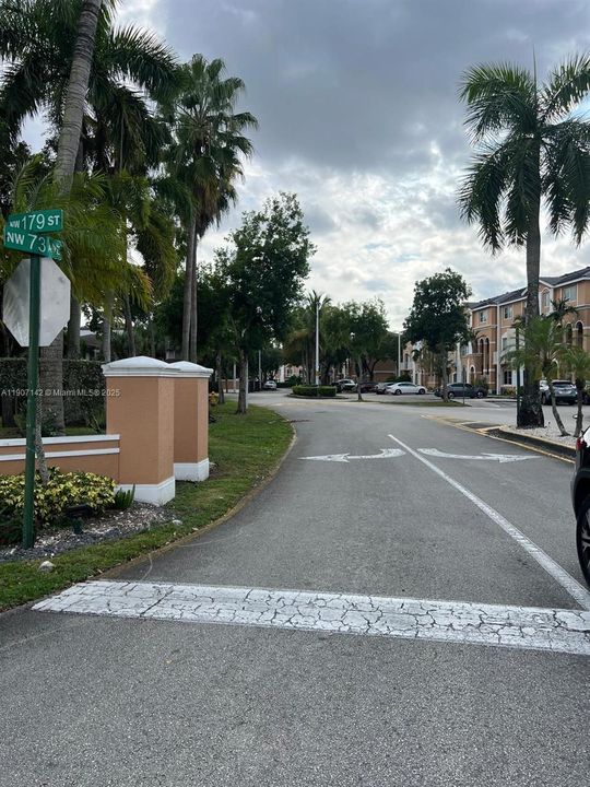 En Renta: $2,399 (2 camas, 2 baños, 1130 Pies cuadrados)