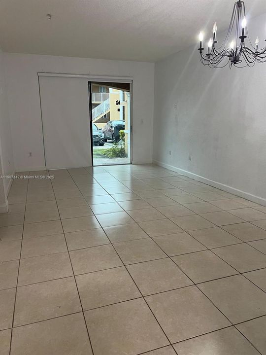 En Renta: $2,399 (2 camas, 2 baños, 1130 Pies cuadrados)