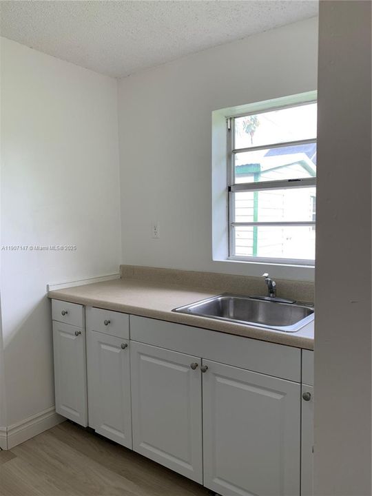 出租: $1,500 (1 贝兹, 1 浴室, 600 平方英尺)