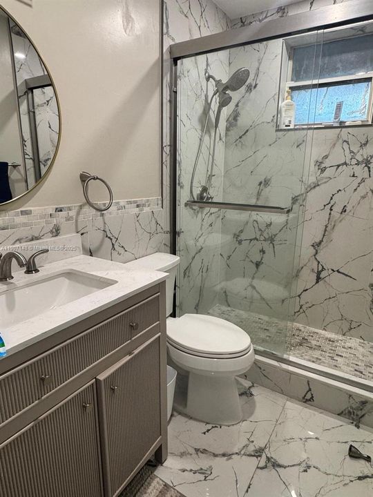 待售: $649,000 (4 贝兹, 2 浴室, 2005 平方英尺)