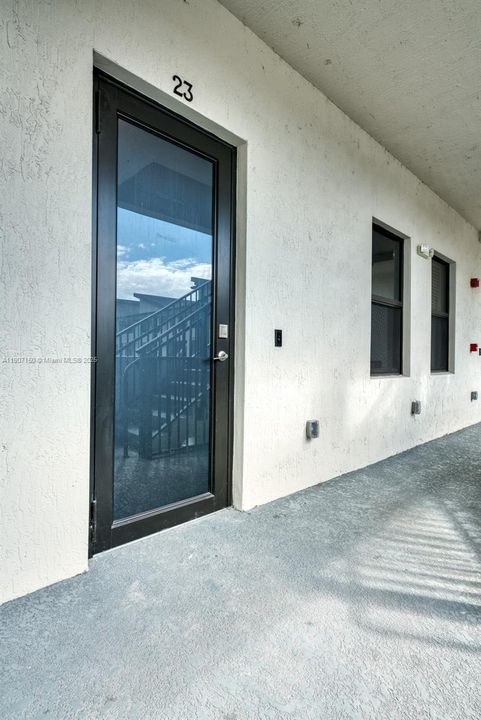 For Rent: $3,100 (2 beds, 2 baths, 1072 Square Feet)