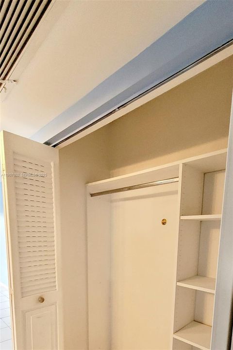 出租: $1,480 (1 贝兹, 1 浴室, 715 平方英尺)