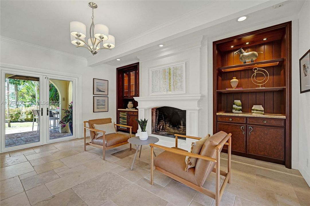 出租: $29,500 (5 贝兹, 5 浴室, 5596 平方英尺)