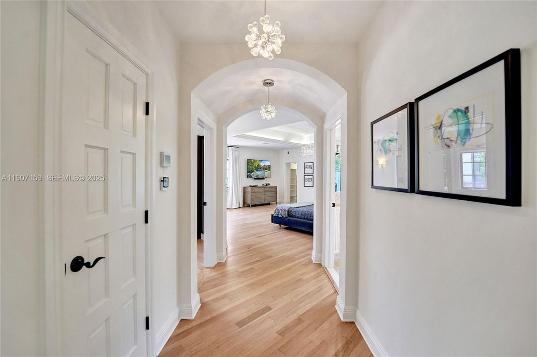 出租: $29,500 (5 贝兹, 5 浴室, 5596 平方英尺)