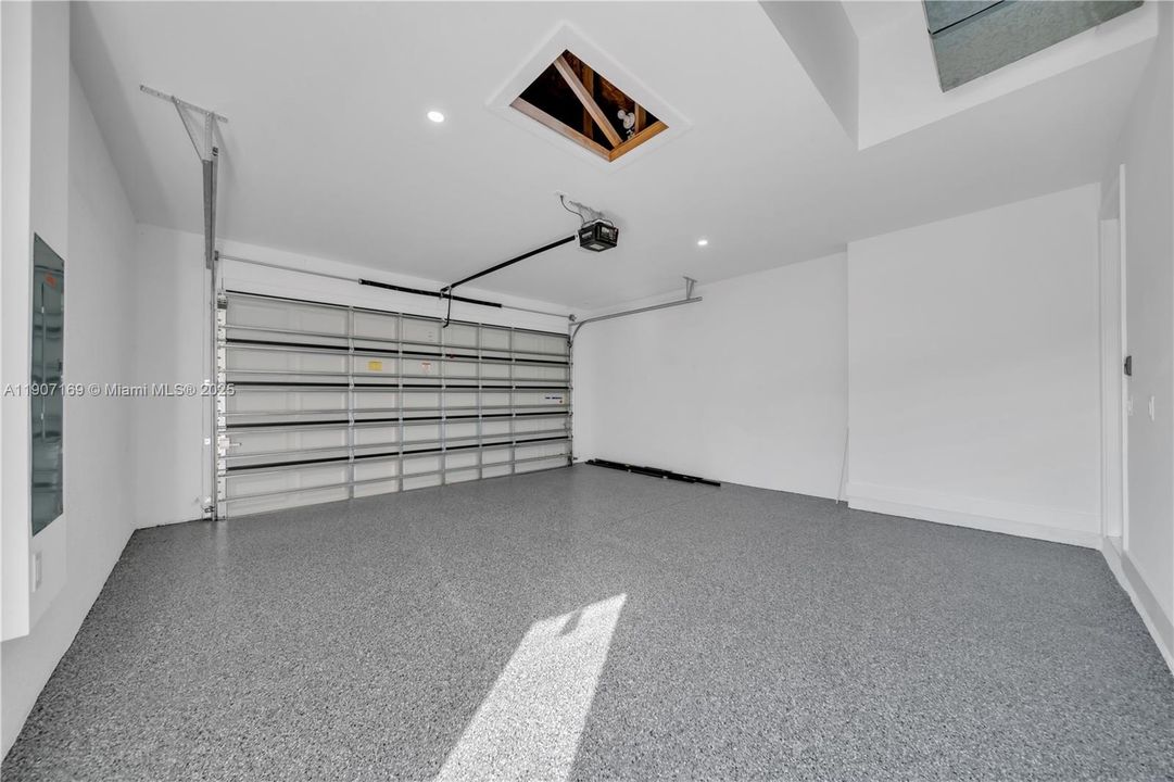 En Venta: $429,000 (3 camas, 2 baños, 1655 Pies cuadrados)